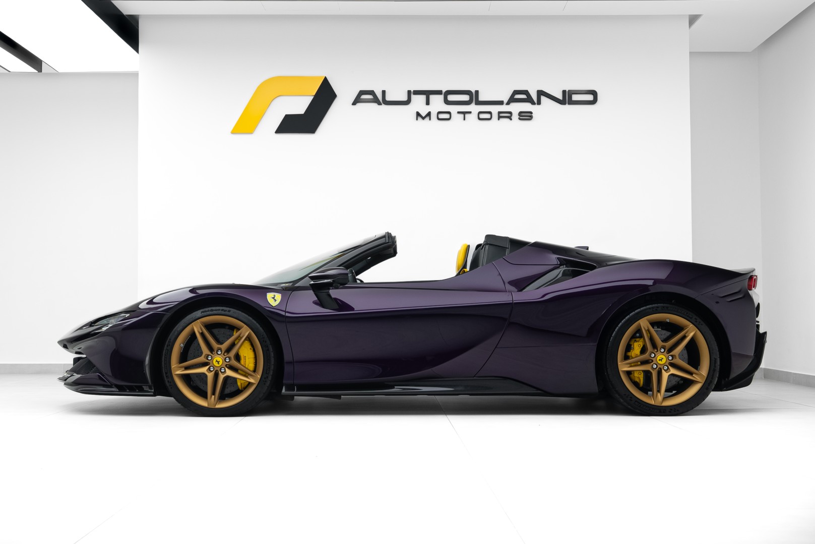 2024 FERRARI SF90 SPIDER | MAIN DEALER SERVICE | FULL CARBON OPTION